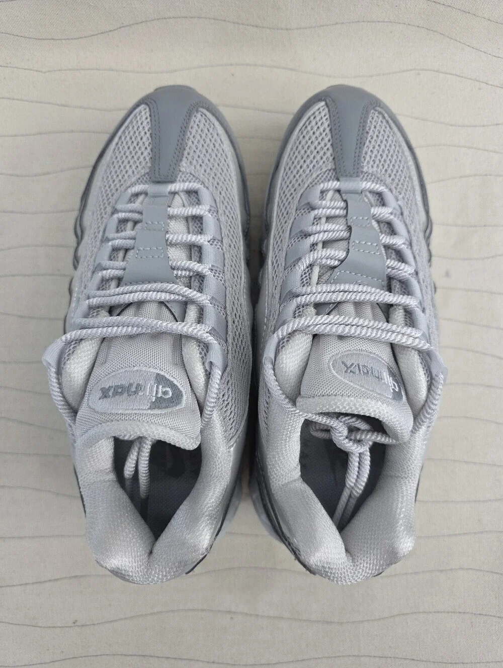 Nike Womens Air Max 95 Big Bubble Grey Fog Silver Sneakers IB6398-001 Size 6.5